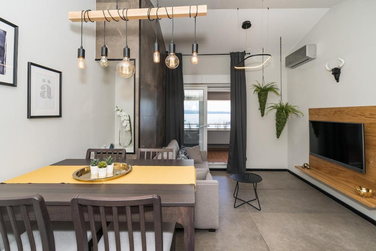 Apartment M